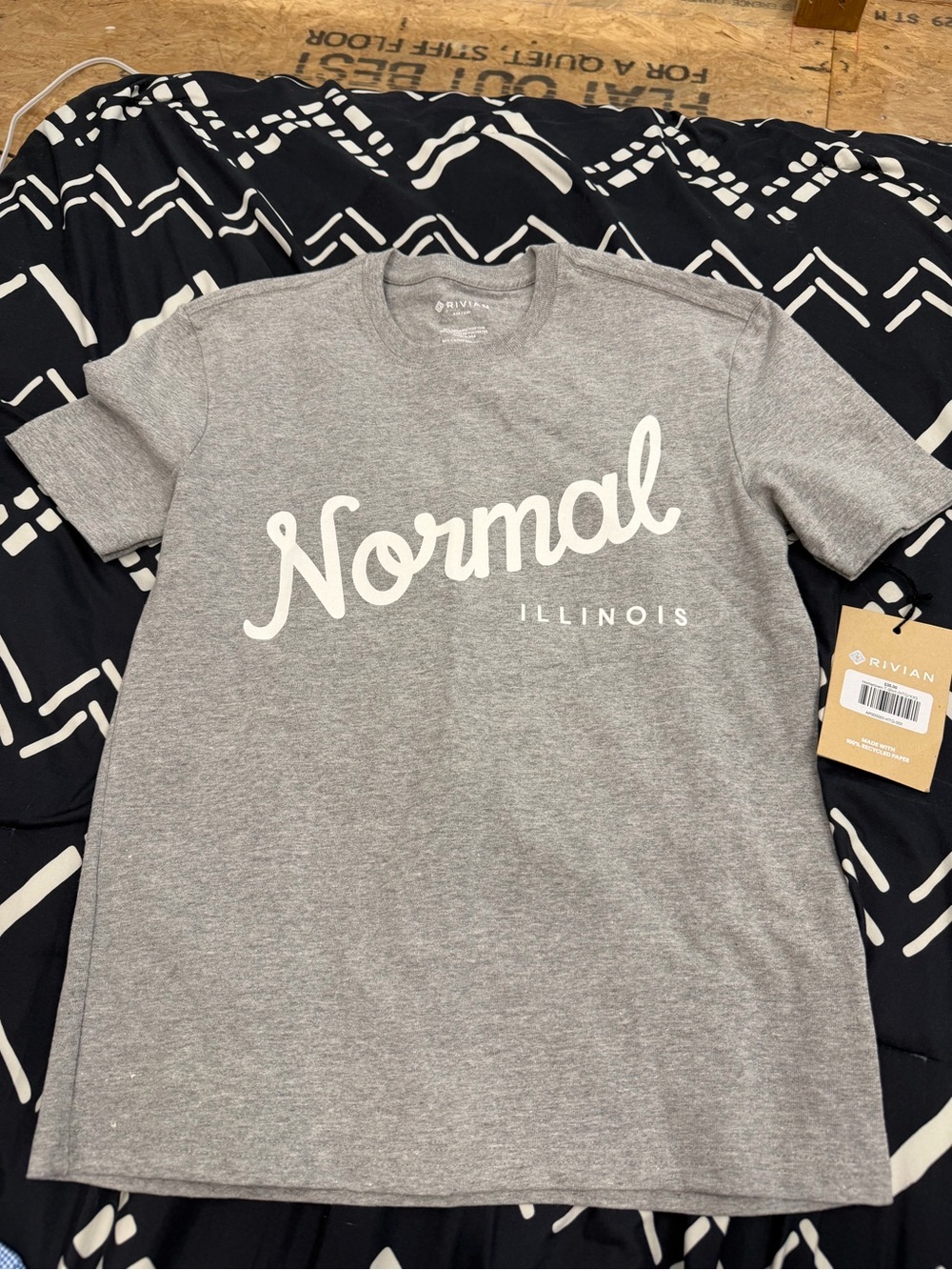 Rivian Normal Illinois Short Sleeve Tee - Gray